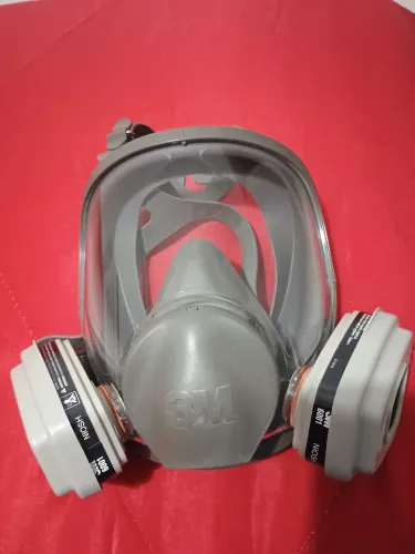 Vendo uma máscara da 3M zerada 