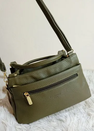 Bolsa Feminina Nova em Couro PU Importado Super Chique e Resistente