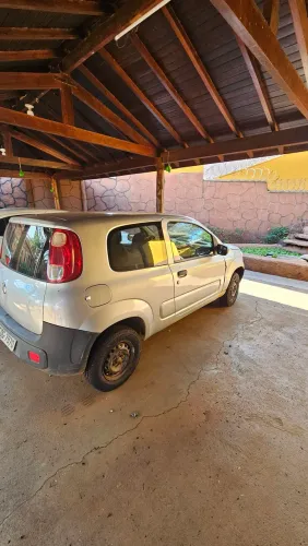 Fiat Uno Vivace/rua 1.0 EVO Fire Flex 8V 5P 2012