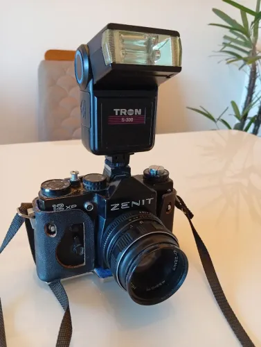 Zenit 12XP