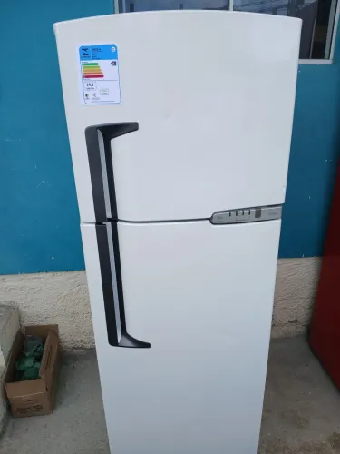 Geladeira Brastemp frost free 380 litros funcionando/ entrego