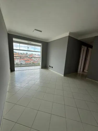ALUGO APARTAMENTO 3/4 SENDO UM SUÍTE NO CONDOMÍNIO VILA D'ITALIA