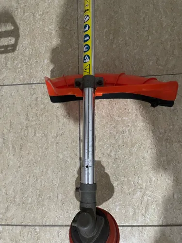 Máquina de cortar grama