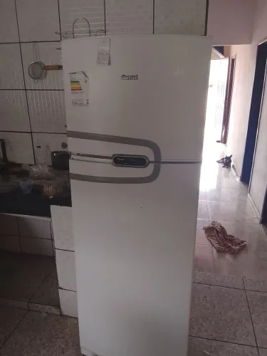 Vendo geladeira Frost Free