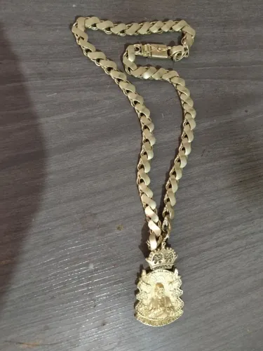 Cordão de moeda antiga