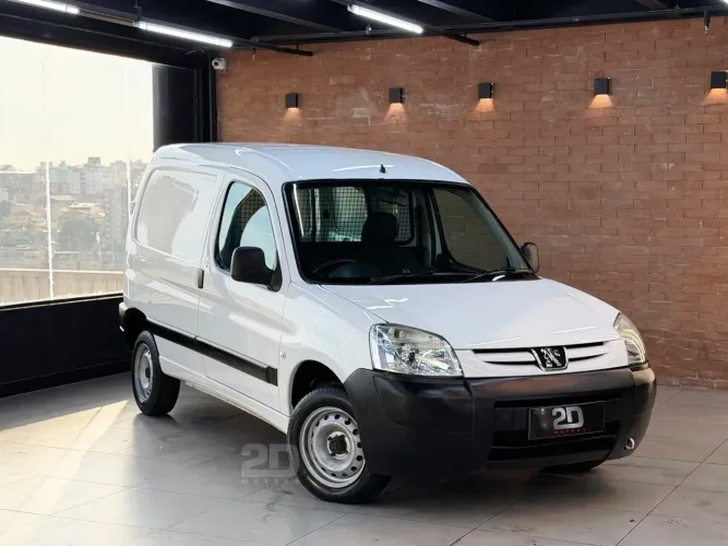 Peugeot Partner Furgão 1.6 16v/ 1.6 16V Flex 3P 2017