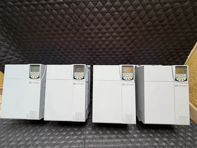Lote 4 Inversores de Frequência WEG CFW500