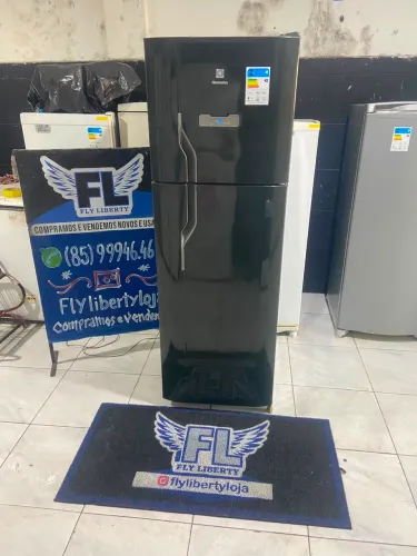GELADEIRA ELETROLUX FROST FREE 380 LITROS