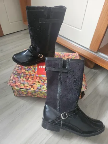 Bota juvenil cano médio Marisol