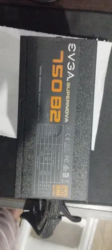 Fonte EVGA 750 B2 