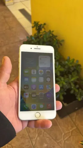 IPhone 8 plus único dono como novo sem detalhes