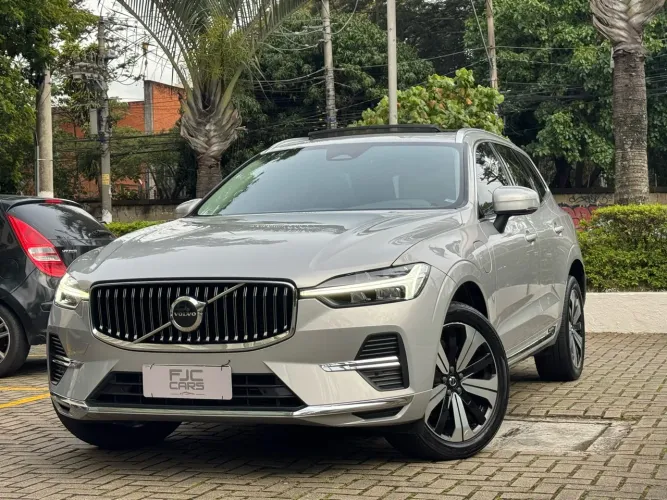 Volvo XC-60 T-8 Plus 2.0 AWD (híbrido) 2023