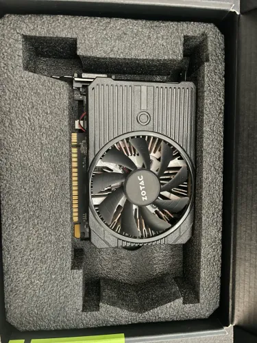 Placa de Vídeo GTX 1050 2GB GDDR5 Zotac