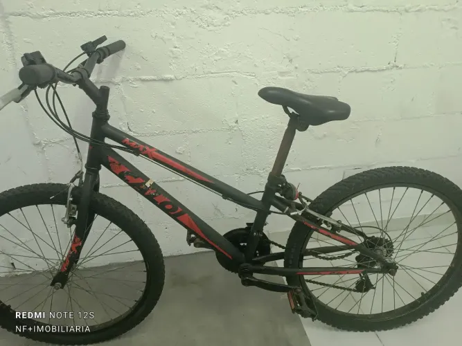  Bicicleta Caloi aro 24