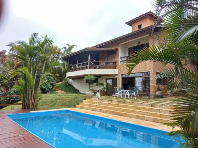 Casa Condomínio Granja Viana II em Granja Viana