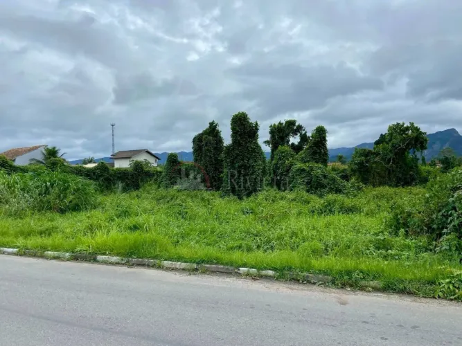 Terreno já com projeto aprovado na prefeitura.