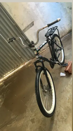Bicicleta montadinha aro 26 