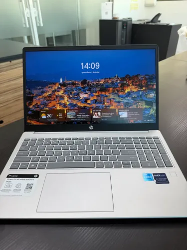 Notebook HP 15,6" Intel i3-N305 | 8GB RAM | SSD 256GB | Excelente Estado