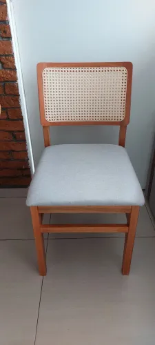 Mesa com 4 cadeiras