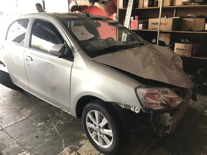 Sucata  etios  2019  automatico