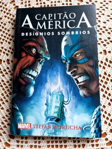 Livro Capitão América - Desígnios Sombrios