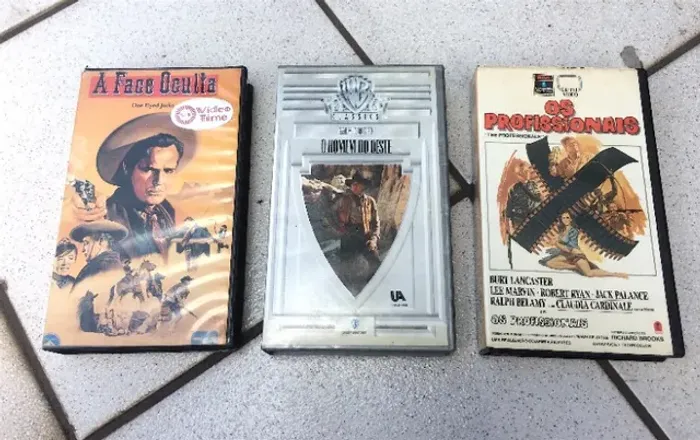 3 Filmes Western Vhs - A Face Oculta, O Homem Do Oeste ,