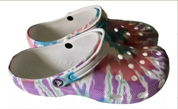Sandália Crocs Classic Tie Dye Graphic Clog Tamanho 45