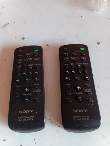2 CONTROLE SONY LBT