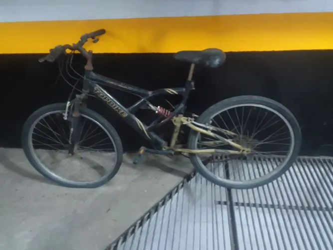 Bicicleta Topbike aro 26 18 marchas