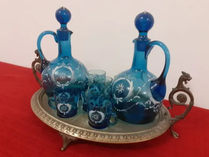 Licoreiras em Azul Venesiano