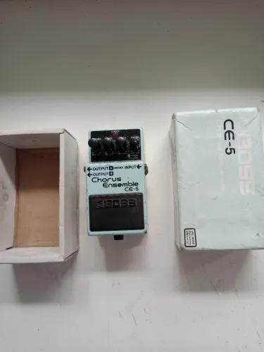 Pedal efeito Chorus Boss