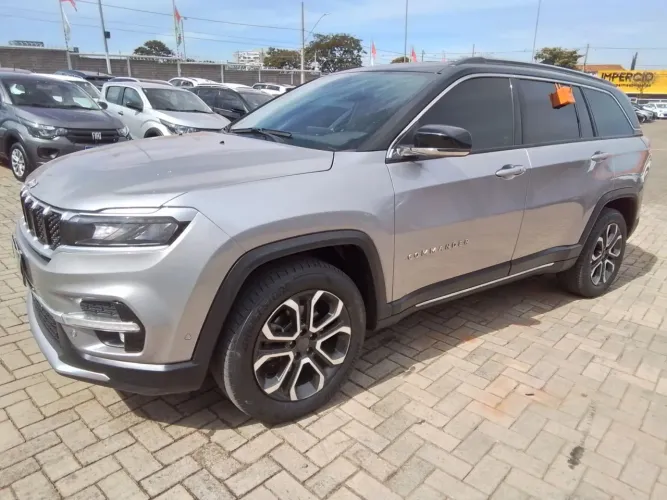 Jeep Commander Limited T270 1.3 TB Flex AUT 2024