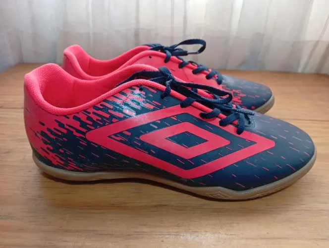 Chuteira Tam 41 
