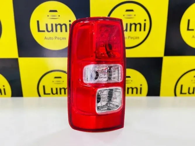 Lanterna traseira S10 2012 a 2020 com LEd - NOVA!!