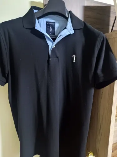 Camisa Polo Preta com Detalhe Azul Aleatory Original
