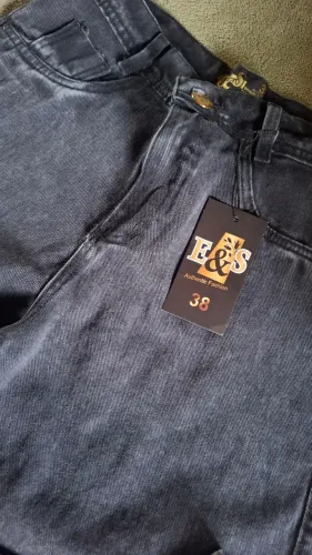 Calça Jeans Wide Leg - Tamanho 38