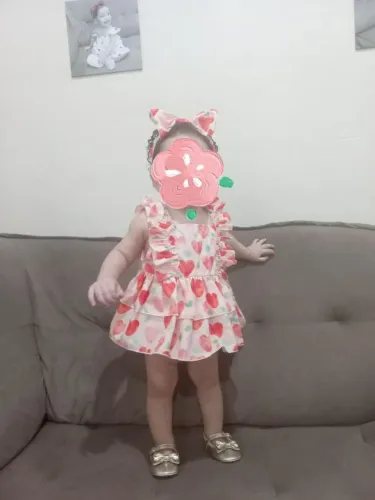 Macacão menina estilo princesa com laço combinando 9a 12 meses