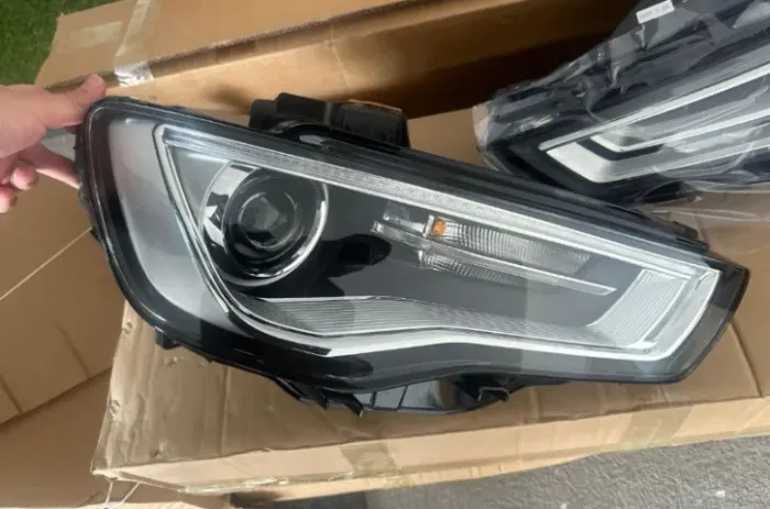 Farol Audi a3 2012 a 2015 NOVO LACRADO O PAR
