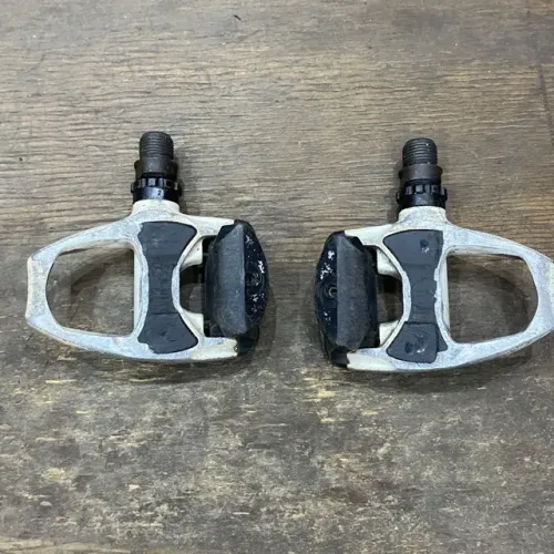 Ref.393 Par de pedal Shimano branco usado funcional Speed Bike Road triathlon