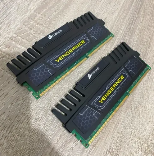 Memória Ram DDR3 Corsair Vengeance 16gb (2x8) 1600MHz - original