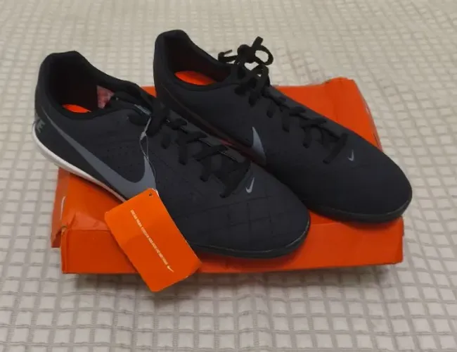 Chuteira Futsal Nike Beco2 nº38 Novo