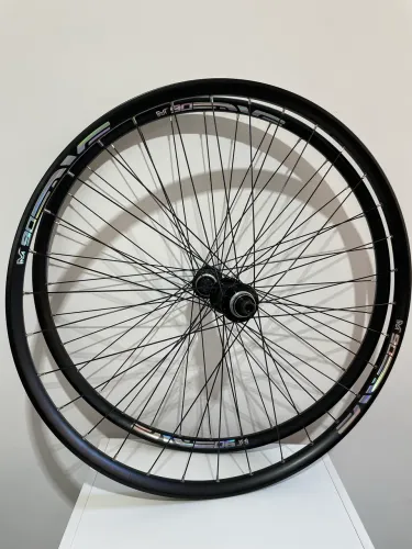 Par de rodas MTB R29 com cubos boost shimano Tc500 shimano HG.