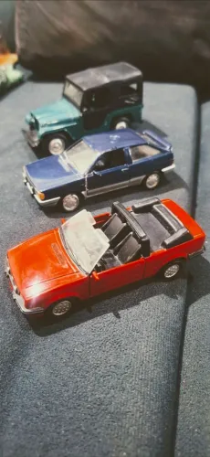 "Carrinhos de ferro para colecionador ".