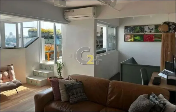 Cobertura à venda em Pinheiros com 1 suite e 1 vaga