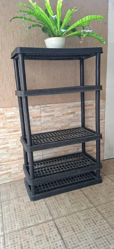 Prateleira de plástico para plantas 