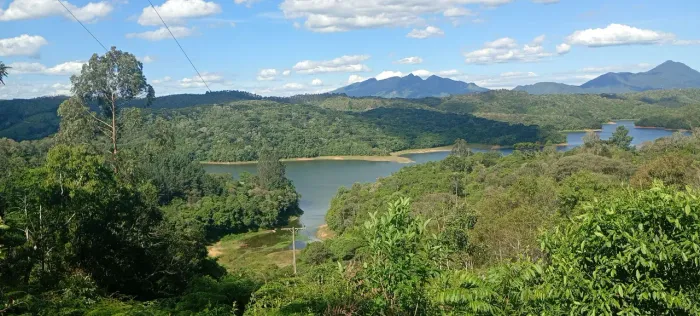 300.000 Terreno com vista pra represa do capivari