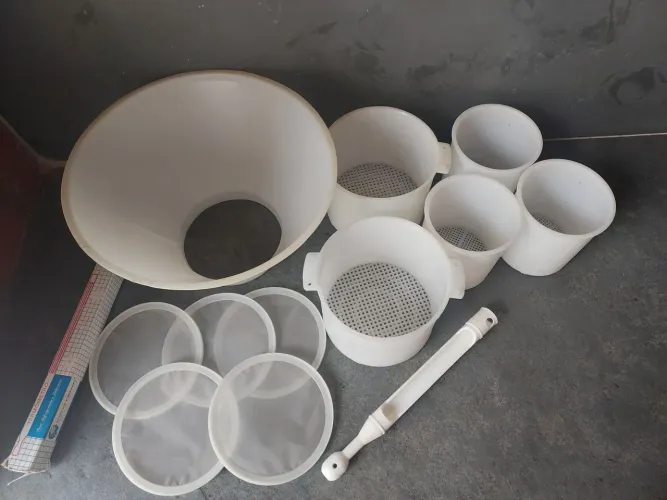Conjunto de formas para queijo