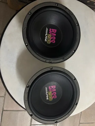 Subwoofer Alpine par raro
