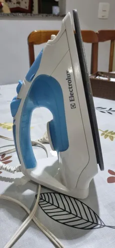 Ferro de Passar Electrolux