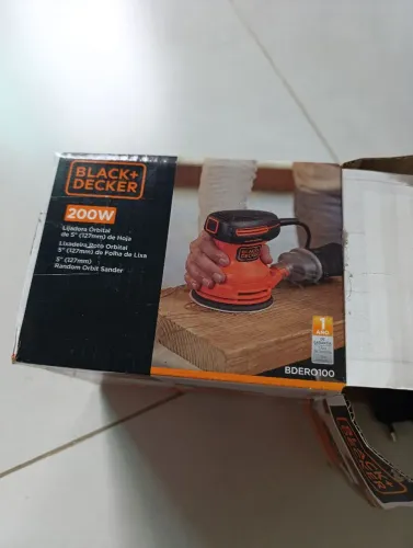 Lixadeira Roto Orbital Black+Decker 200W